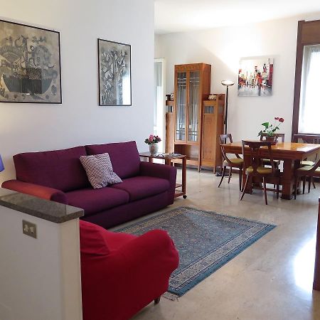Sveva Apartment Stresa Bagian luar foto